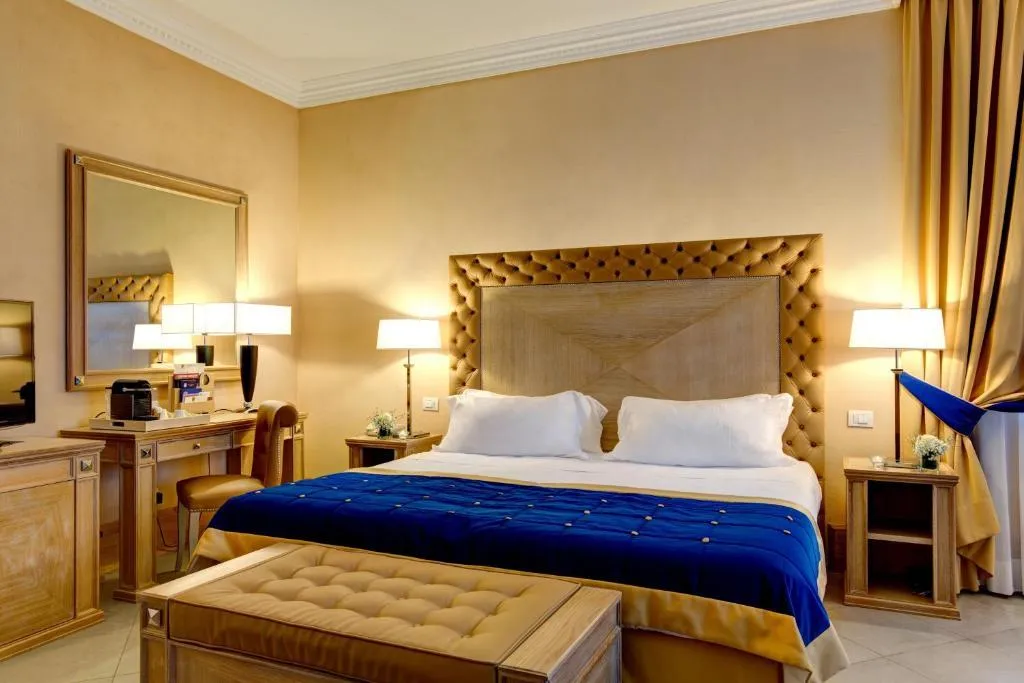 DOUBLE DELUXE Room, Villa Tolomei Hotel & Resort, Florence