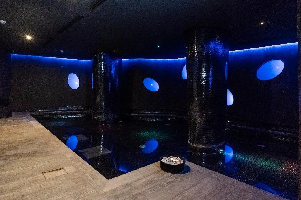 Sports and Entertainment, A Point Porto Ercole & Spa, Rome