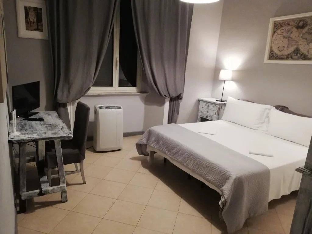 Room, Relais Indipendenza, Naples