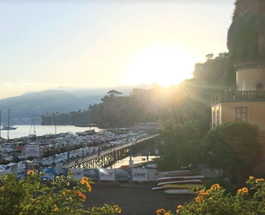 Room, Surriento Suites, Naples
