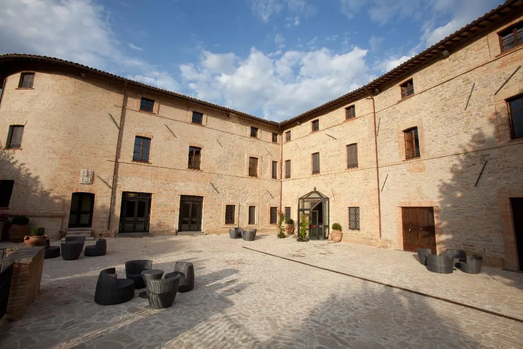 Terrace, Castello di Baccaresca, Umbria