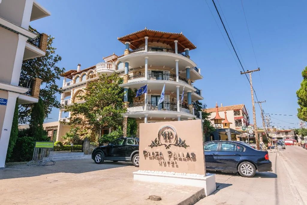 General view, Plaza Pallas, Zante