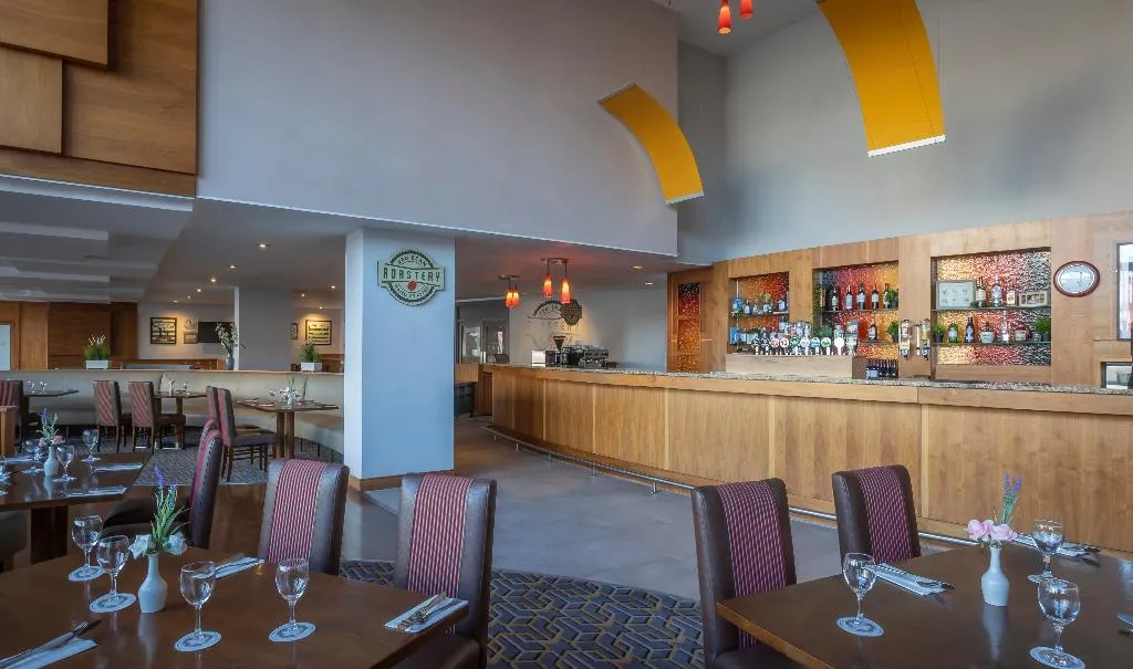 Bar, Maldron Hotel Tallaght, Dublin