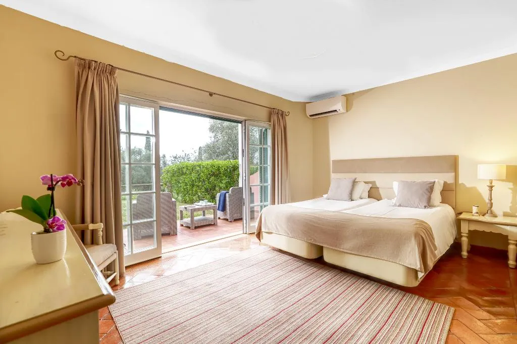 STUDIO GARDEN VIEW Room, Cegonha Country Club, Algarve