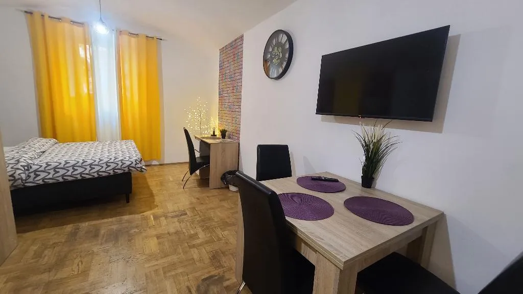 TRIPLE COMFORT Room, Lorf Hostel and Apartments, Krakow