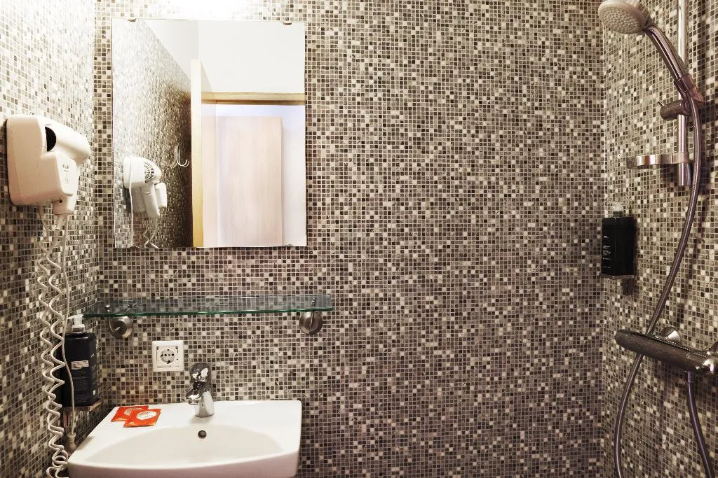 TRIPLE STANDARD Room, Fosshotel Lind, Reykjavik