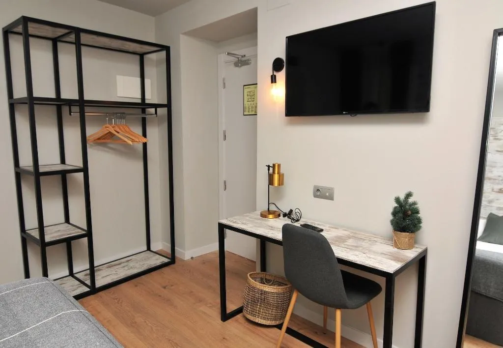 Room, Cims de Camprodon, Barcelona