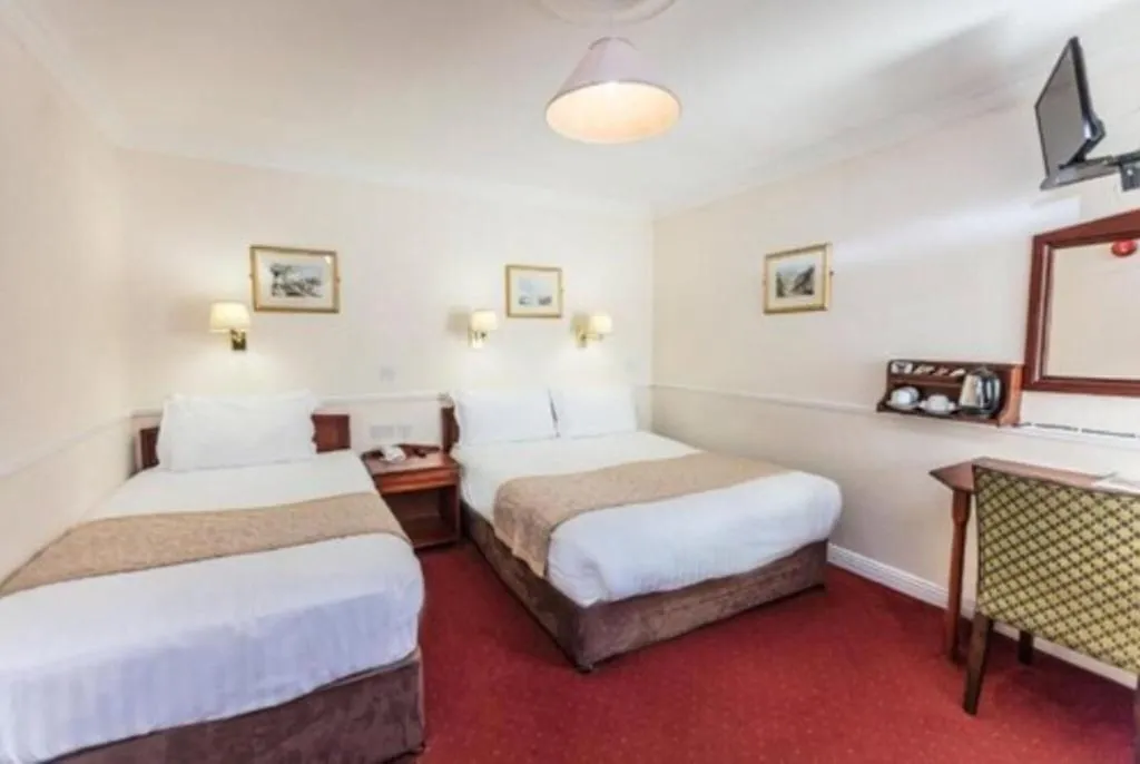 Room, The Lansdowne Hotel, Dublin