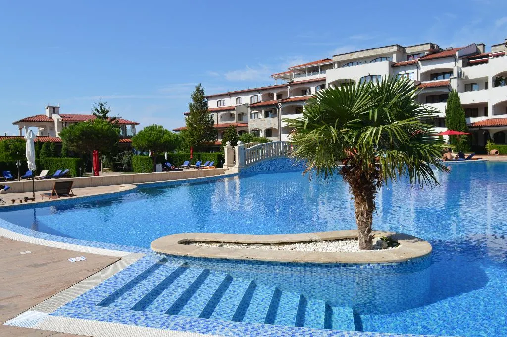 Pool, Casa Real, Bourgas