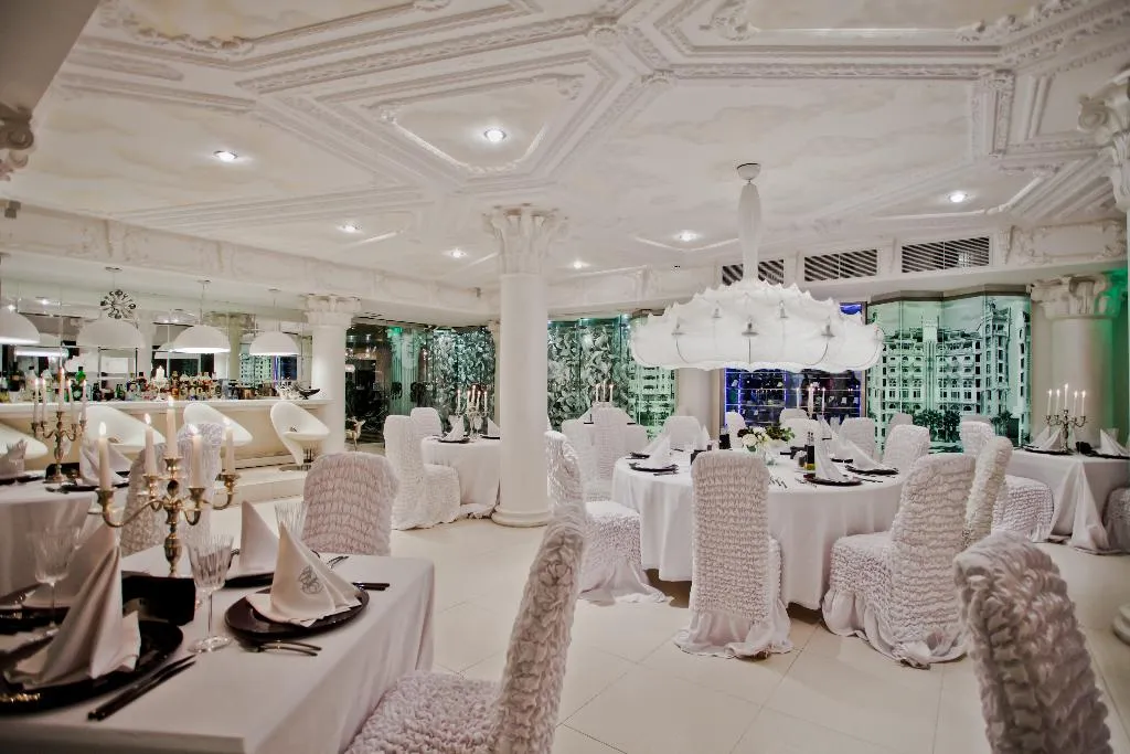 Restaurant, Royal Castle Design & Spa, Bourgas