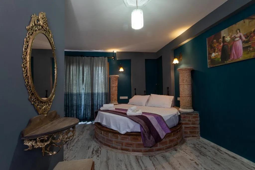 Room, Rebetika Boutique, Izmir