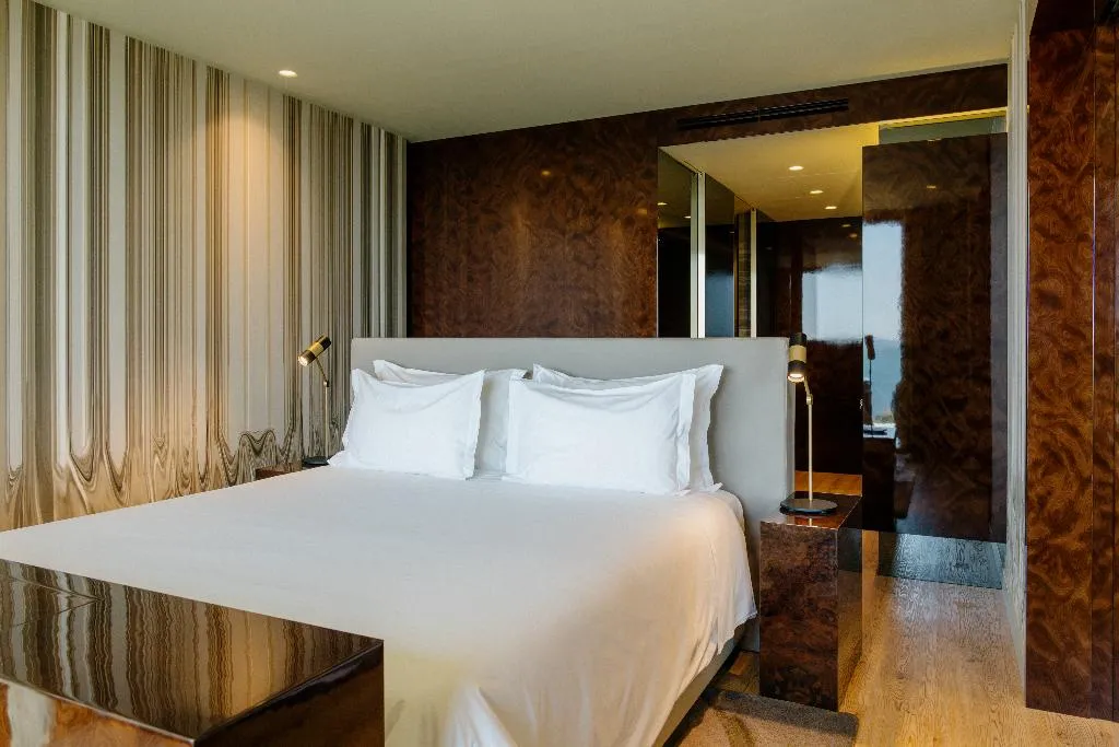 SUITE OCEAN VIEW WITH BALCONY Room, Vila Foz Hotel & Spa, Porto