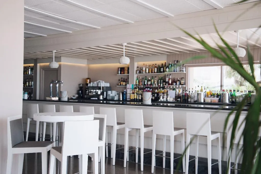 Bar, Hotel Monterrey Roses by Pierre & Vacances, Costa Brava