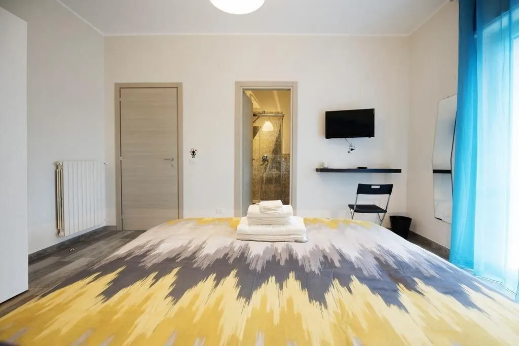 Room, Linea1 B&B, Naples