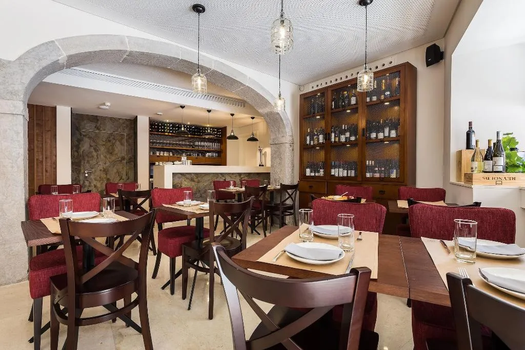 Bar, Lisbon Wine Hotel, Lisbon