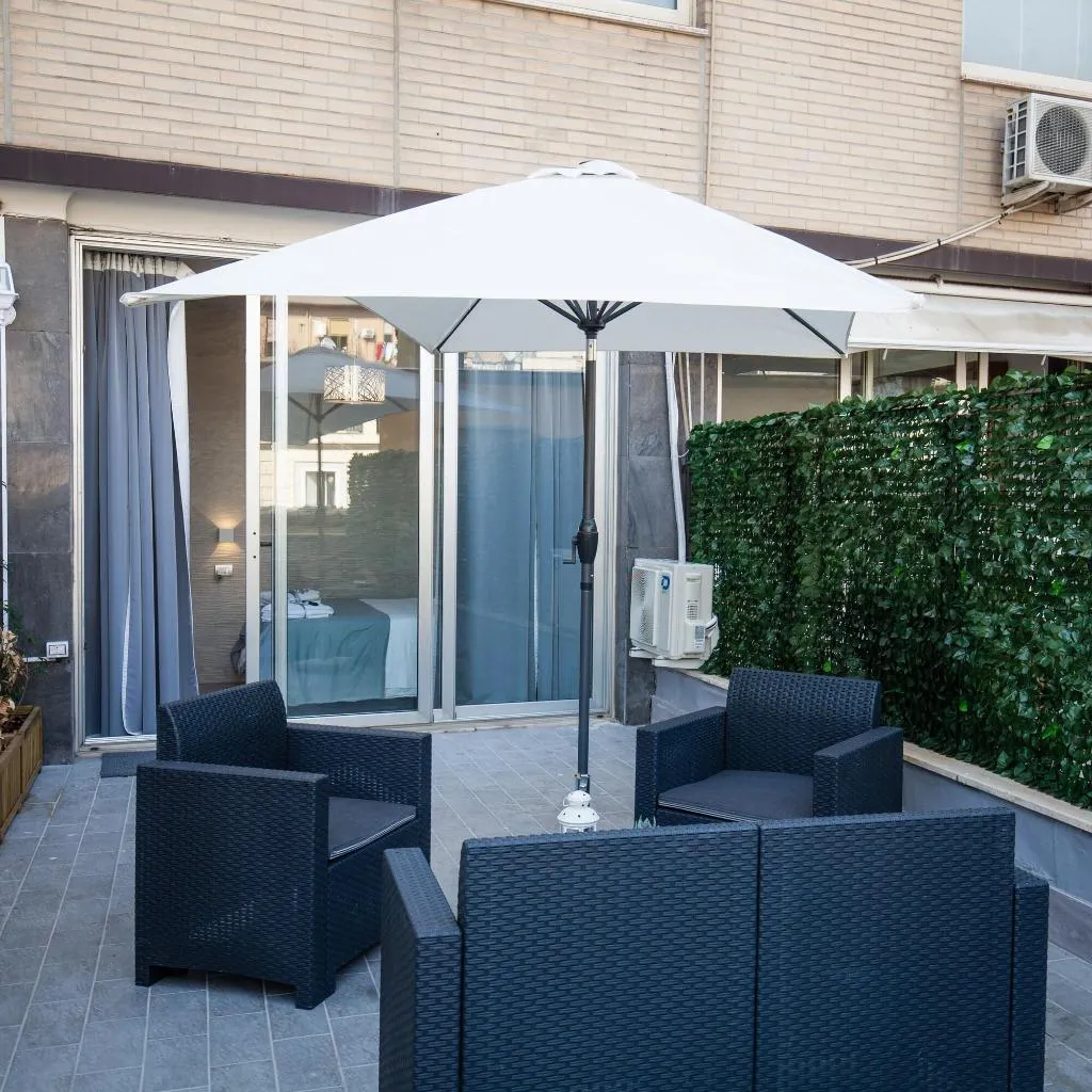 Room, B&B De Gasperi 55, Naples