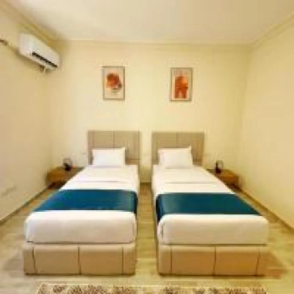 QUADRUPLE ONE BEDROOM ONE BATHROOM Room, Settle Inn South 90 Apartments, Cairo