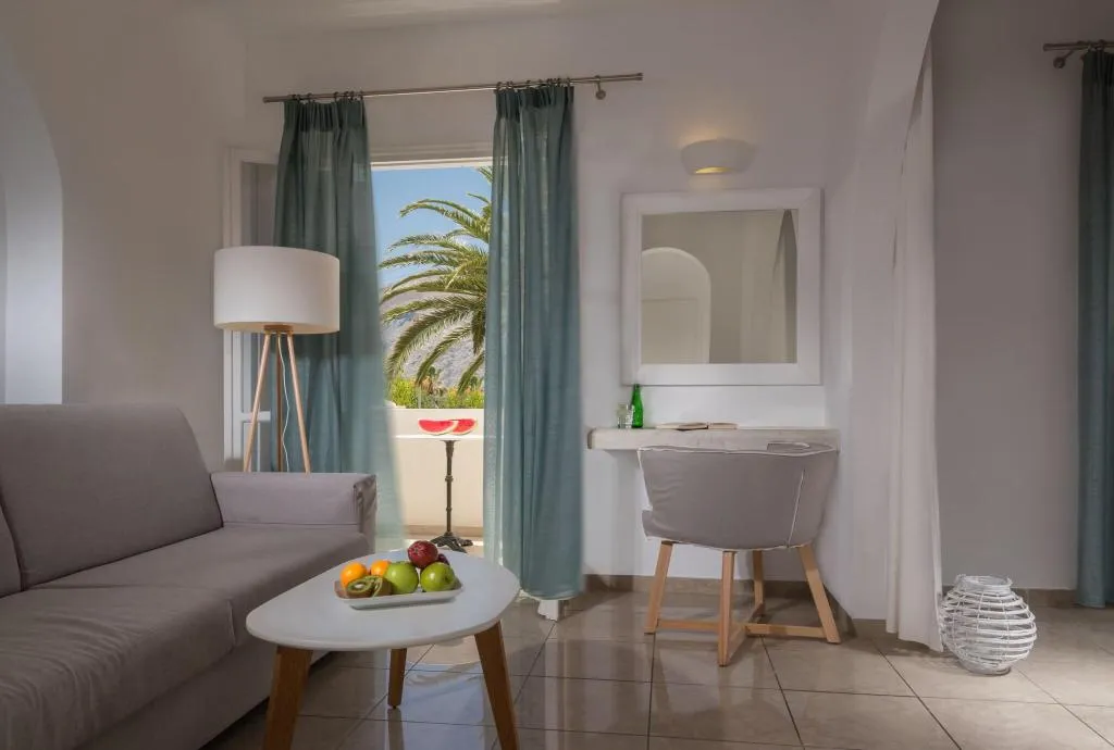 Double or Twin QUEEN SIZE BED Room, Hermes, Santorini