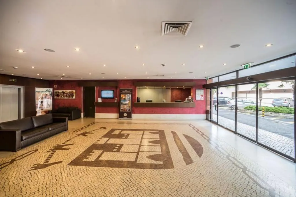 Lobby, Vila Gale Cascais, Lisbon