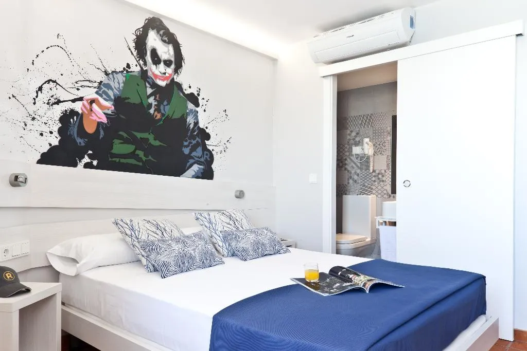Double or Twin PREMIUM SEA VIEW Room, Ryans La Marina, Ibiza