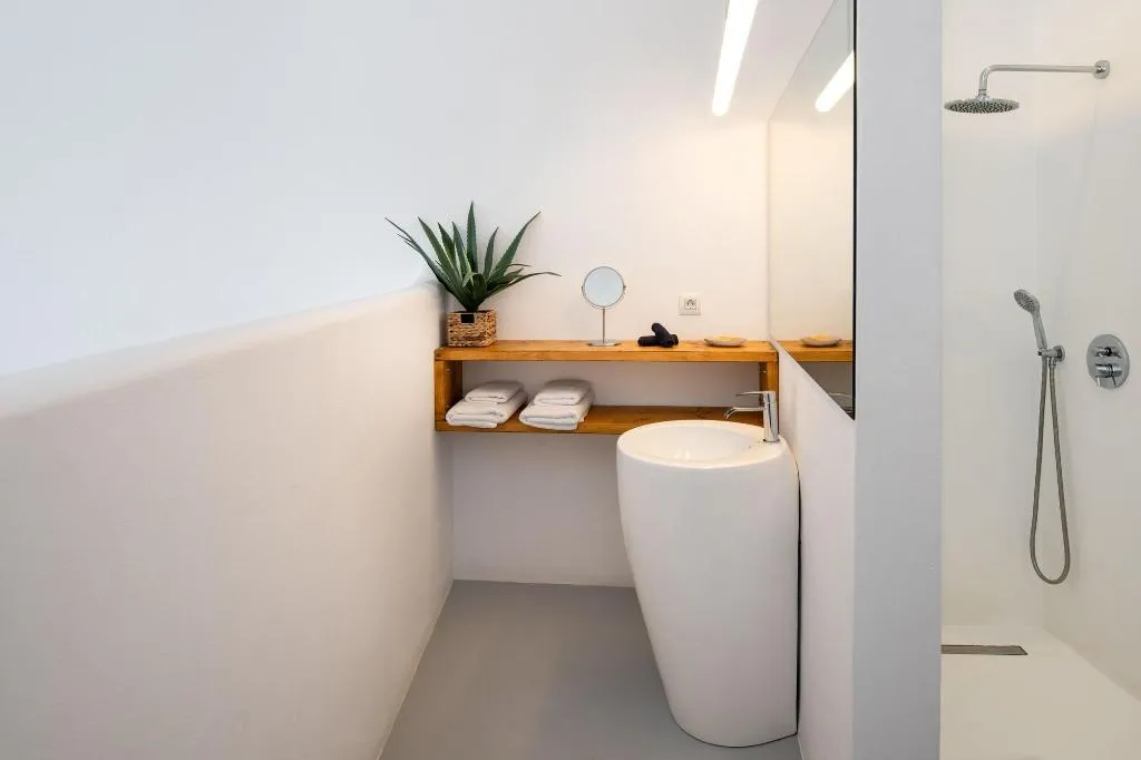 Room, Alunia Incognito Suites, Santorini