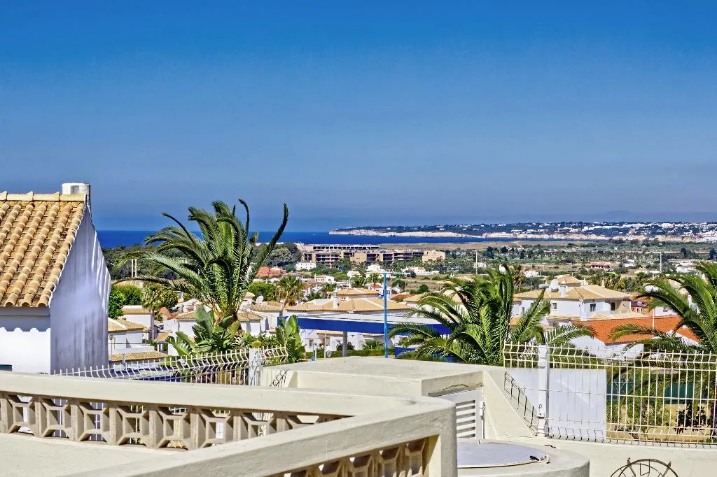 VILLA THREE BEDROOMS Room, Parque Monte Verde, Algarve