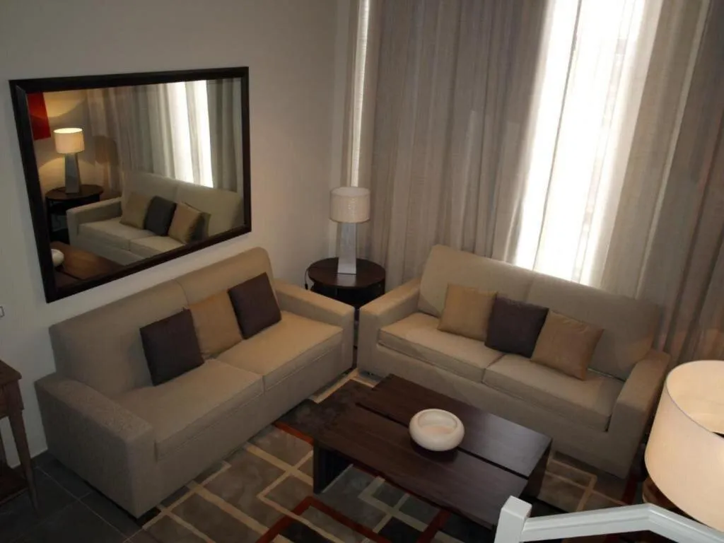 Room, Eco Alcala Suites, Madrid