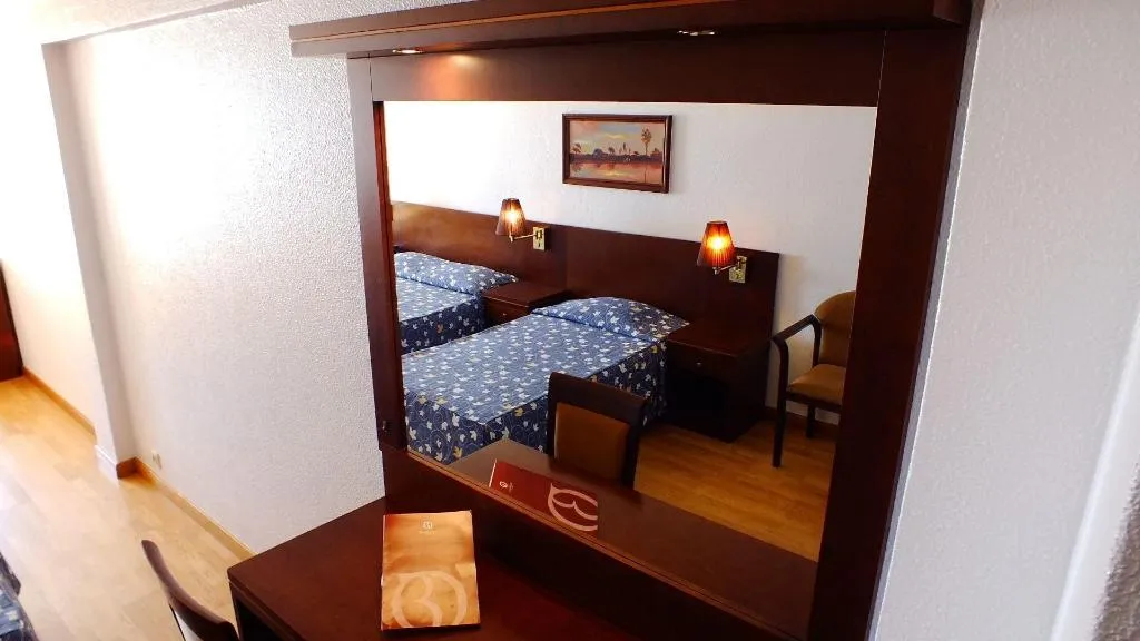 Room, Albergaria Quim Barreiros, Porto