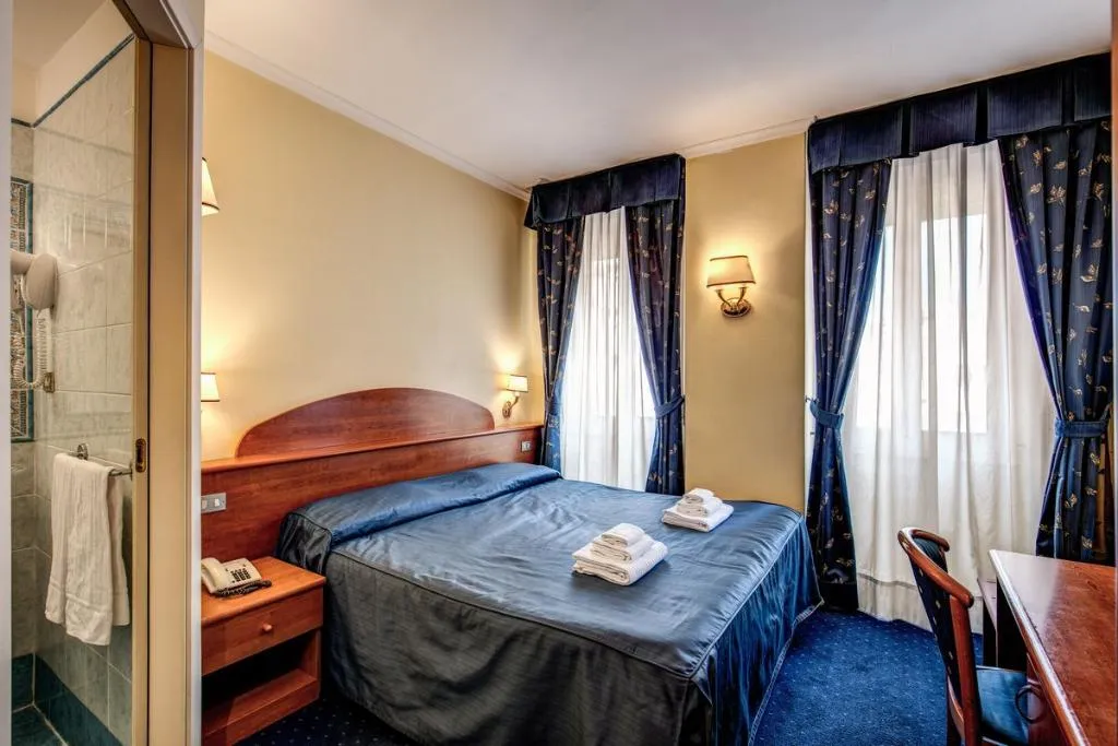 Room, Laura, Rome