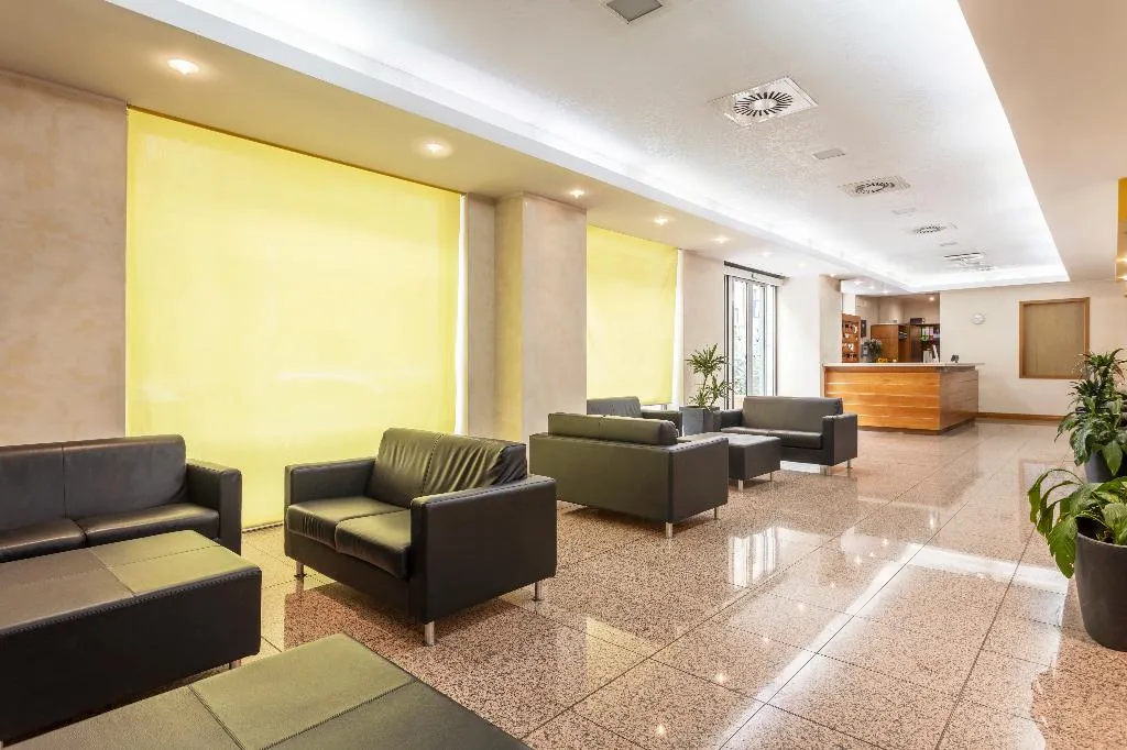 Lobby, Crisol Europa, Palermo