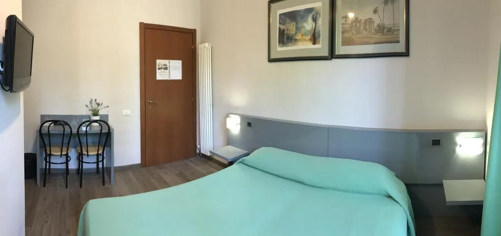 Room, Hotel Convertini, Milan