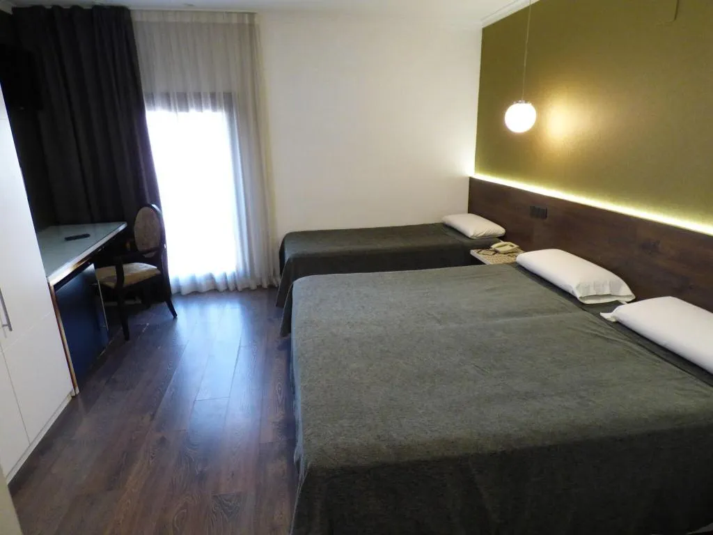 Room, Moderno, Barcelona