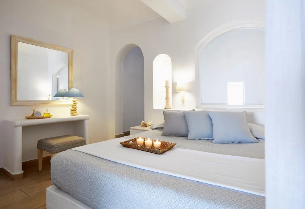 SUITE WITH PRIVATE POOL Room, Andromeda Villas, Santorini