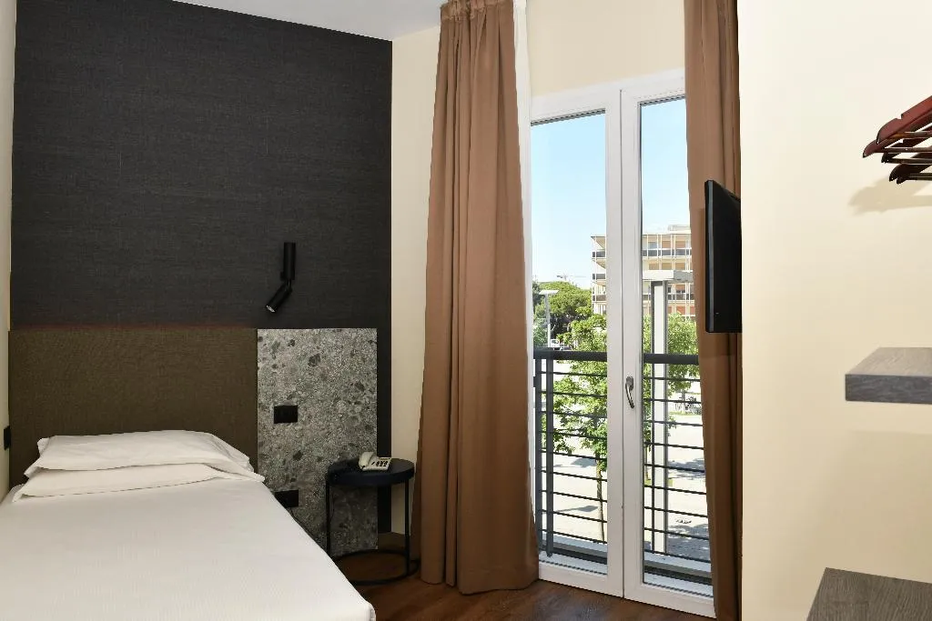 SINGLE SUPERIOR Room, Eden Hotel, Venice