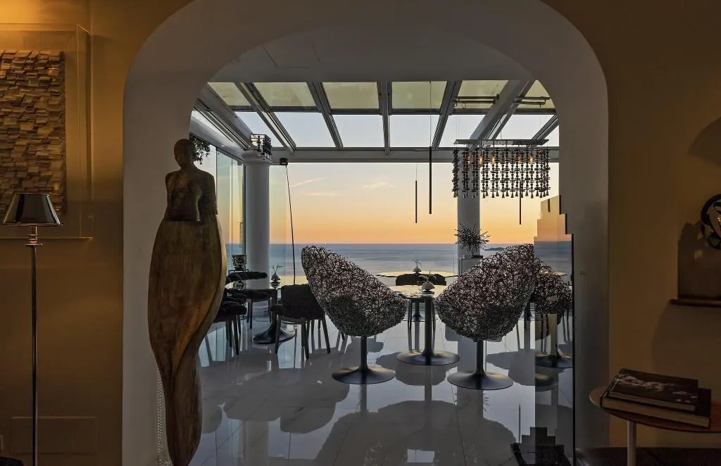 Sports and Entertainment, Villa Franca, Naples
