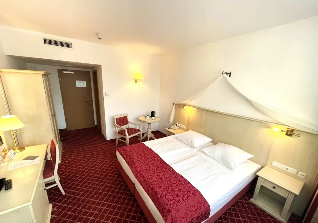 DOUBLE STANDARD Room, Hotel Chateau Kurfuerstendamm, Berlin