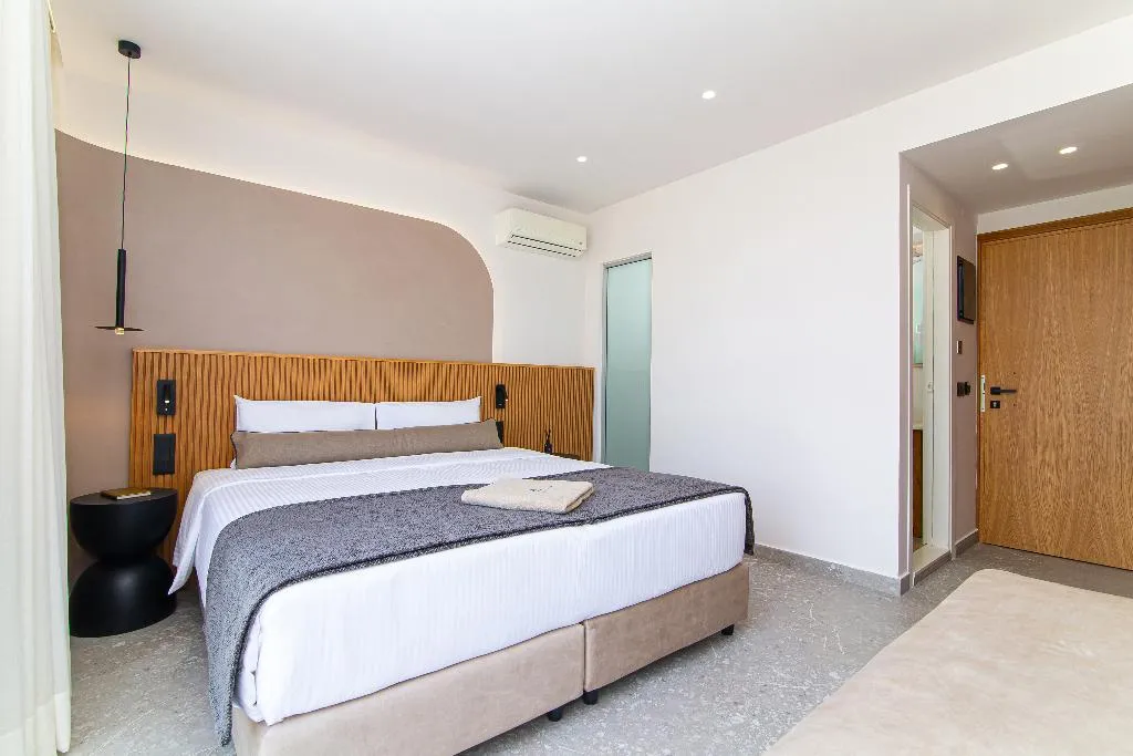 TRIPLE SUPERIOR WITH BALCONY Room, Aeolos Beach, Crete