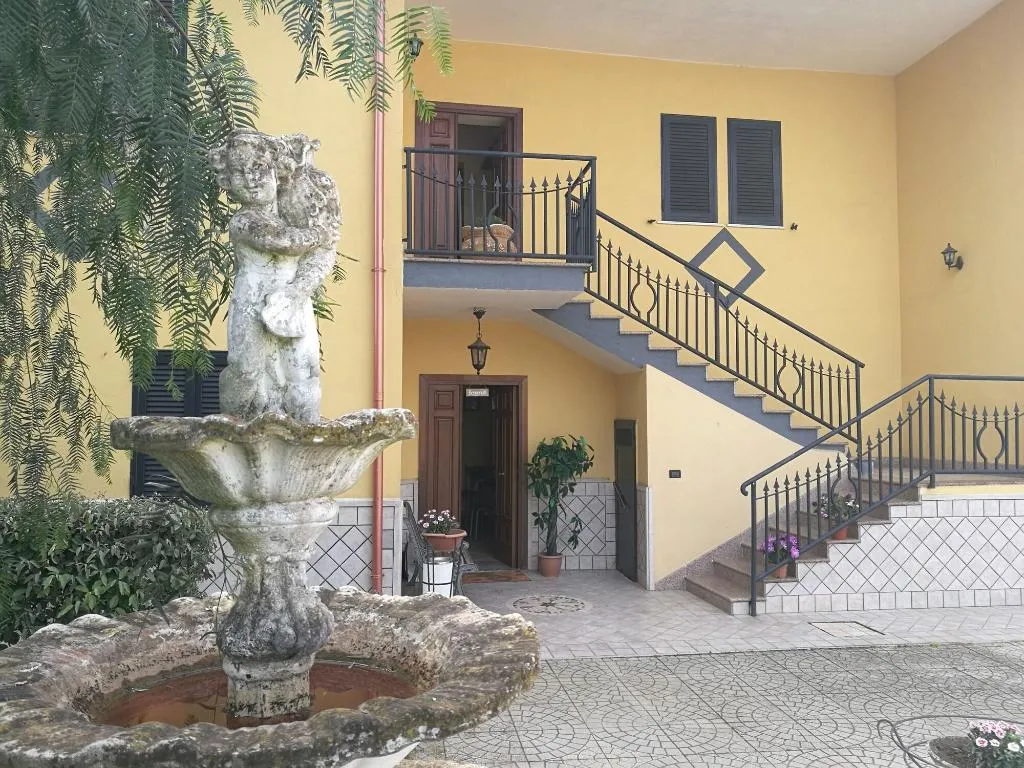 General view, Garden inn, Naples