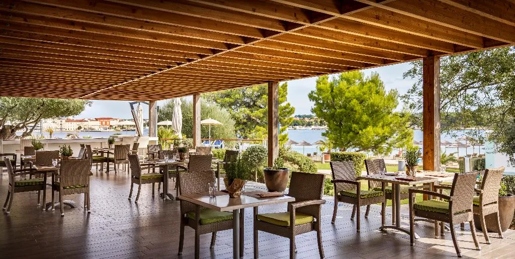 Terrace, Isabella Island Resort Valamar Collection 4*, Istria