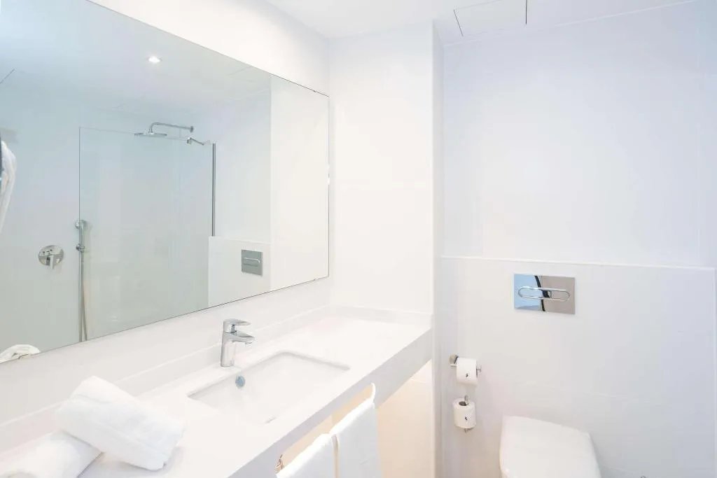 DOUBLE SUPERIOR SEA VIEW Room, THB Ocean Beach, Ibiza