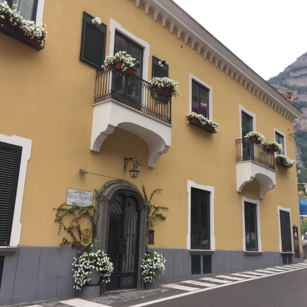 General view, Palazzo Margherita Positano, Naples