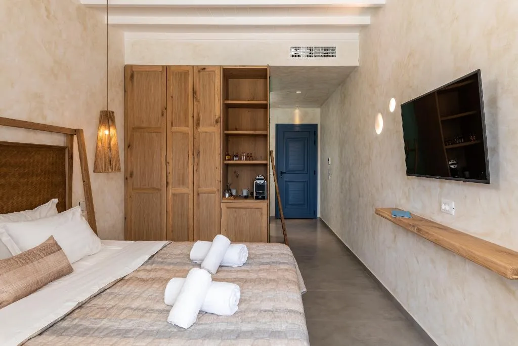 STUDIO WITH PRIVATE POOL Room, Panormos Village Seaside Resort, Mykonos