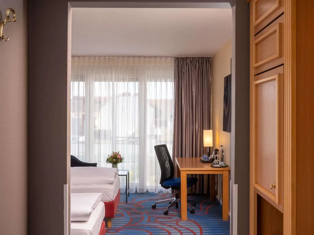 TWIN STANDARD Room, Mercure Berlin Tempelhof, Berlin