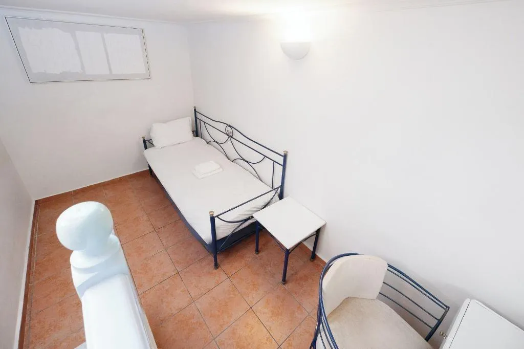 Room, Kastro Suites, Santorini