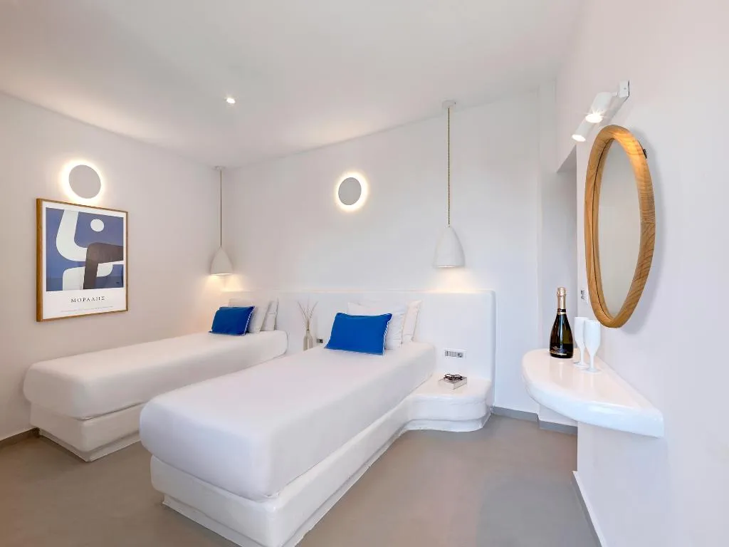 TWIN Accesible Deluxe  Room, Tatakis Design Hotel, Fira, Santorini