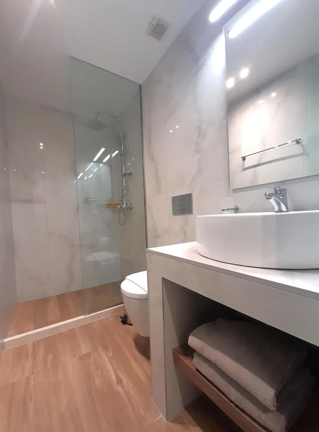 Room, Elite Centre, Rhodes