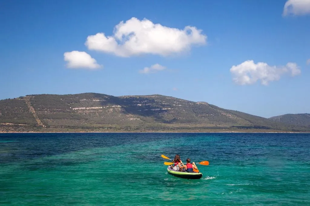 Sports and Entertainment, El Faro, Alghero