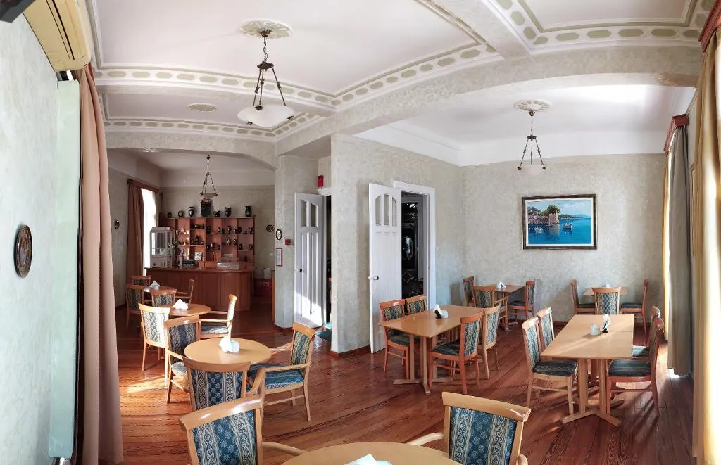 Restaurant, Cecil hotel, Athens