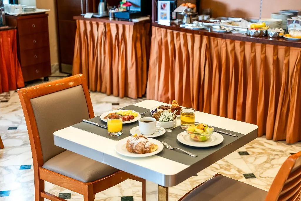 Restaurant, Abacus Hotel, Milan