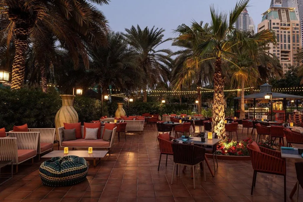 Restaurant, Le Royal Meridien Beach Resort and Spa, Dubai